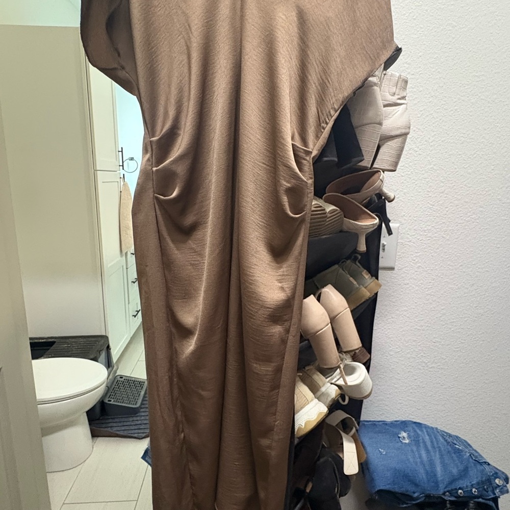 bebe Sleeveless Maxi Dress in Taupe Brown